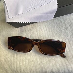 CHANEL Brown Tortoise Sunglasses